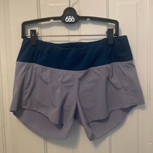 Oiselle featherweight Roga shorts